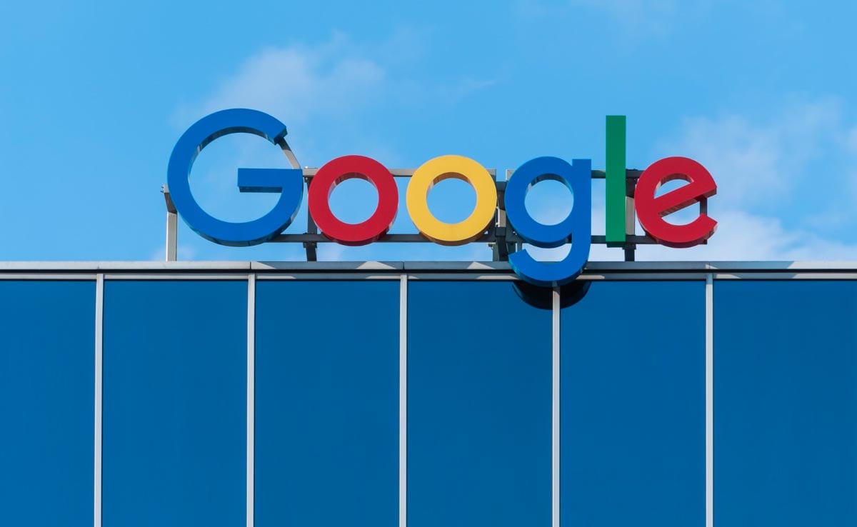 US Alleges Google Got Rich Because People Stick With Default Search Engines