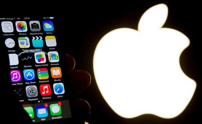 Apple Says iPhone 12 Meets Radiation Rules, Disputes French Findings