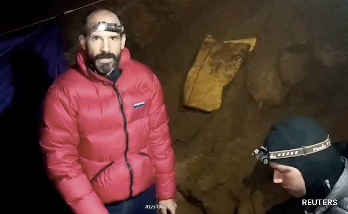 US Explorer Mark Dickey Trapped 1,000 Metres Deep In Turkey May Be Rescued Today