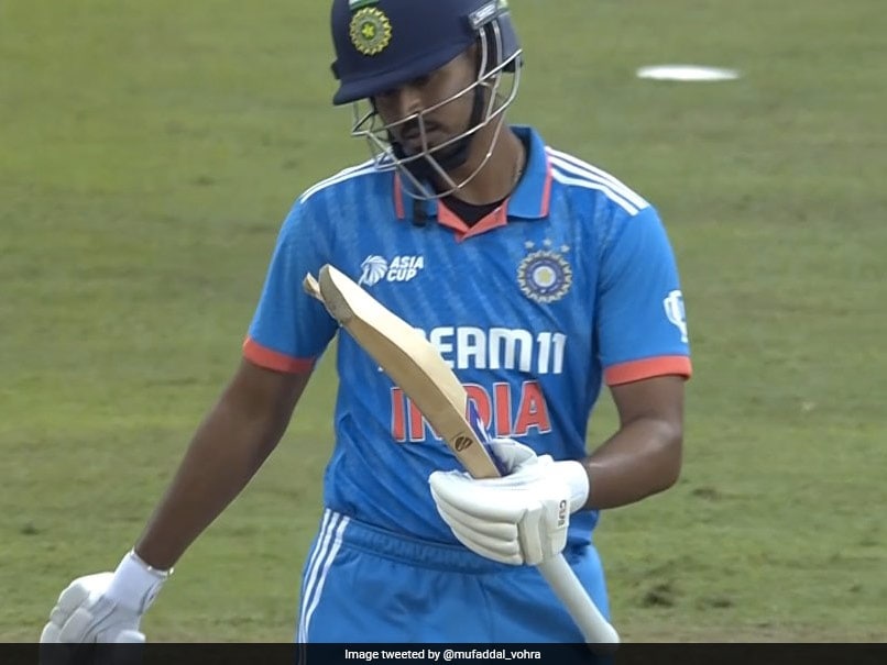 India vs Pakistan Asia Cup 2023: Haris Rauf Breaks Shreyas Iyer’s Bat With Express Delivery. Watch