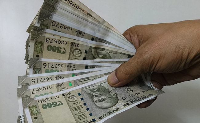 4 Per Cent Dearness Allowance For Government Employees Cleared By Cabinet