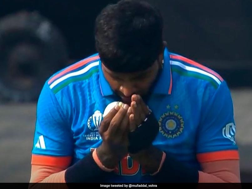 Cricket World Cup 2023: Hardik Pandya ‘Says A Prayer’ To The Ball, Dismisses Imam-Ul-Haq On Same Delivery. Watch