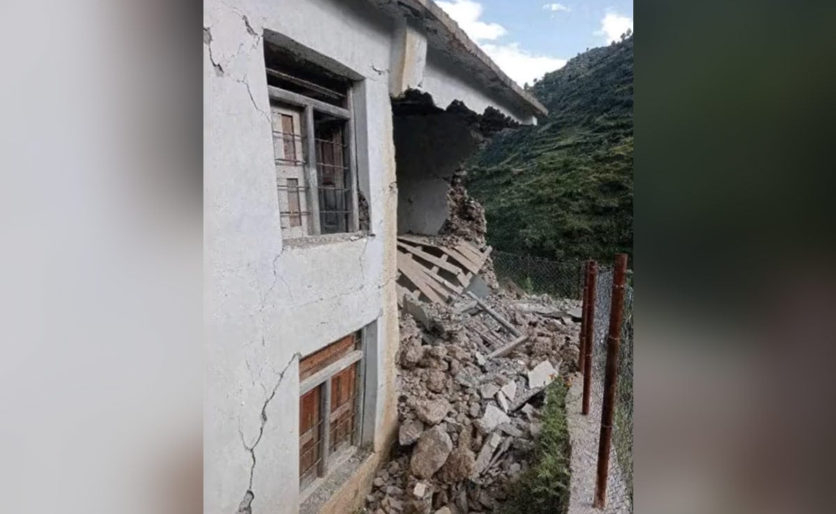 Devastation, Cracks In Buildings In Nepal After 6.2 Earthquake