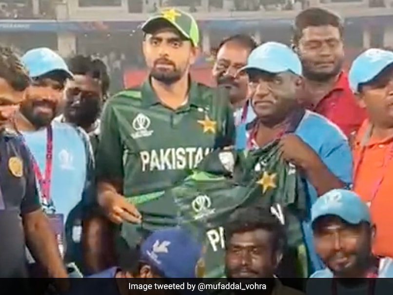 Babar Azam Wins Hearts With His Gesture For Hyderabad Ground Staff. Watch