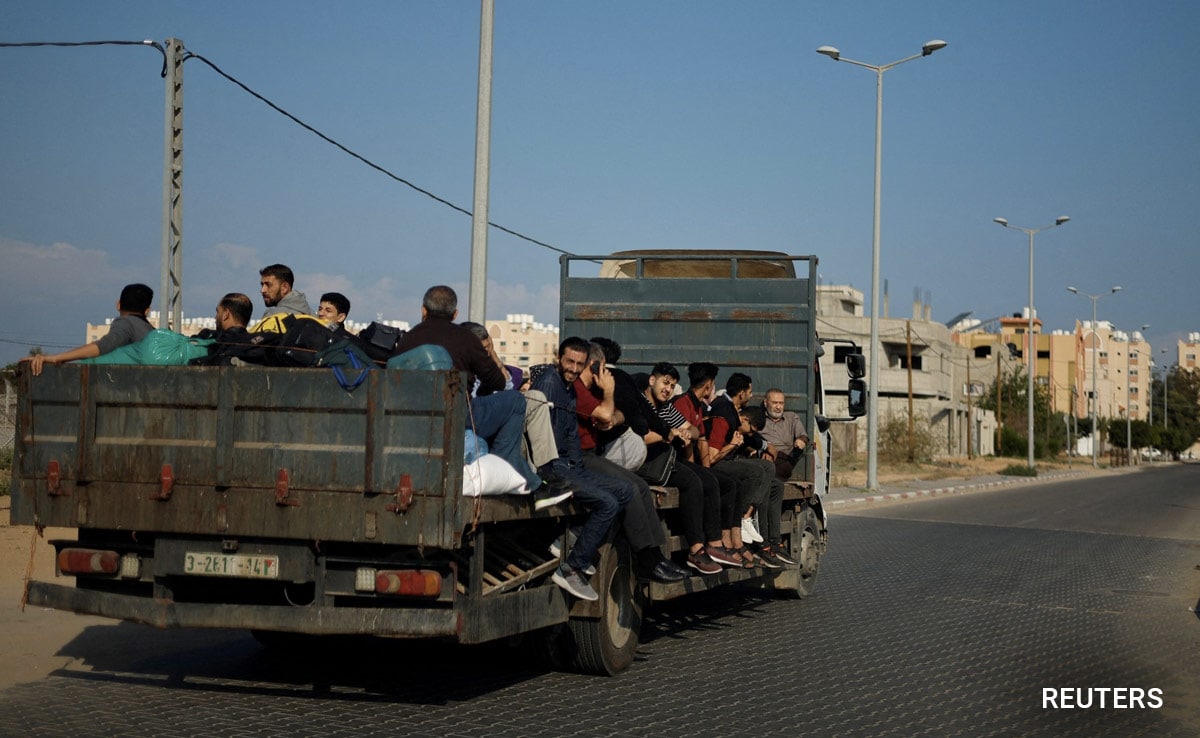 Israel-Hamas War, Gaza, Palestine – Taking Away IDs, Car Keys: Israel Claims Hamas Not Letting Gazans Flee