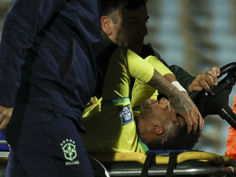 Neymar Jr Has Torn Knee Ligament, Facing Surgery