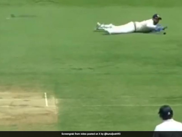 Umpire Gives Out In Domestic Match Despite Keeper Dropping Catch. Old Video Viral