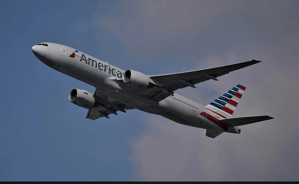 US Woman Dies After Falling Ill On American Airlines Flight