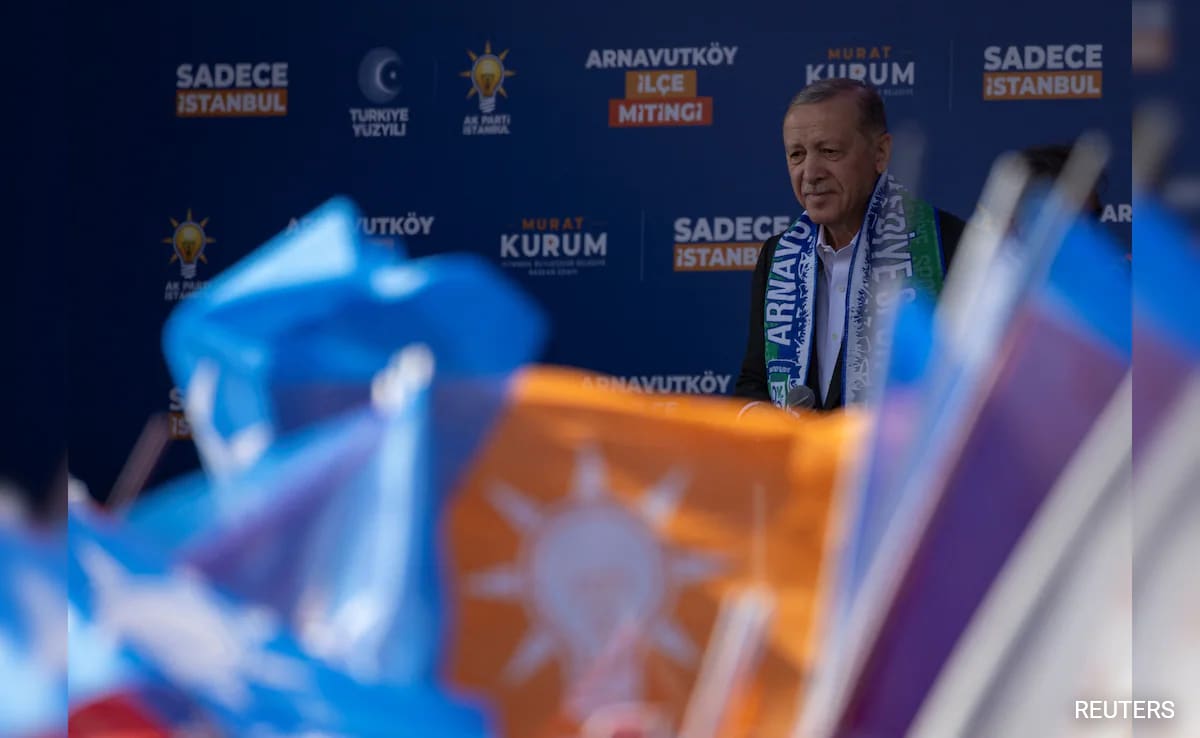 Tayyip Erdogan Battles Key Rival To Reclaim Istanbul In Turkey Local Polls
