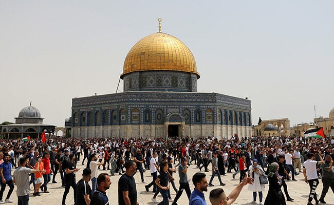Israel To Deploy Thousands Of Police In Jerusalem For Friday Prayers
