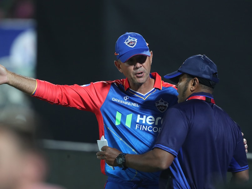 “Can’t Score Runs From Dugout”: Experts Rip Into Delhi Capitals For Benching India Star