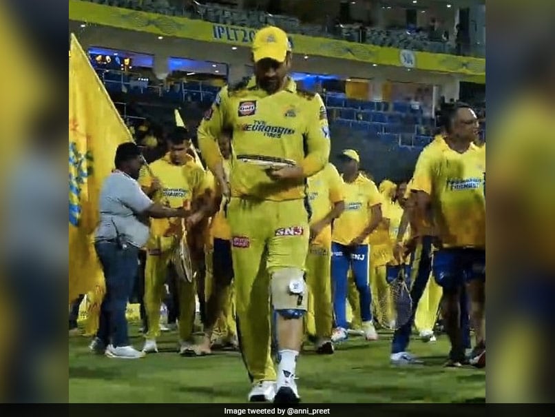 MS Dhoni’s “Knees Are Getting Worn Out”: Ex-CSK Star’s Massive Comment, Says “If He Was On Wheelchair…”