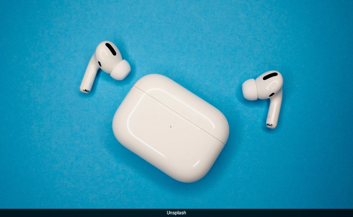 US Woman Gets Stuck Under Conveyor Belt While Trying To Find AirPods, Dies