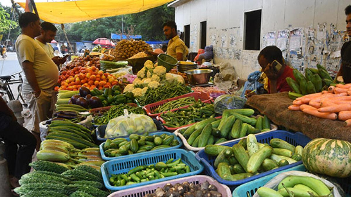 Food inflation keeps RBI worried