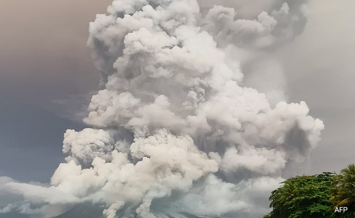 Indonesia Volcano Erupts, Thousands Evacuated Over Tsunami Threat