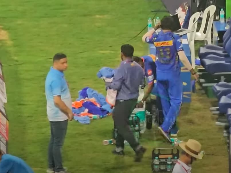 Hardik Pandya Sits Alone In Mumbai Indians Dugout After Defeat Against Rajasthan Royals. Video