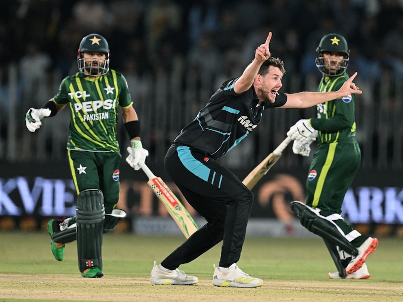 Pakistan vs New Zealand 3rd T20I Live Score Updates