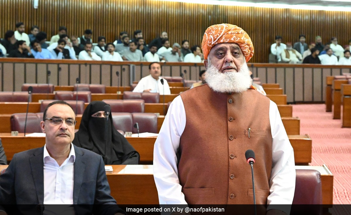 Maulana Fazlur Rehman: India Dreaming Of Becoming Superpower, We Are Begging For Bankruptcy: Pakistan Leader