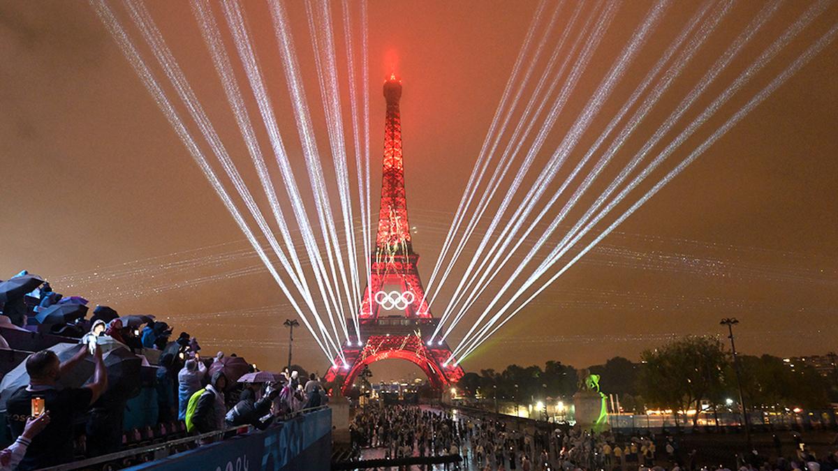 Polish journalist suspended for calling ”Imagine” a ”vision of communism” during Olympic opening