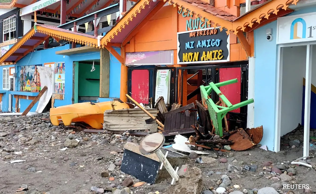Hurricane Beryl Wreaks Havoc, Turns To Jamaica, Haiti, Dominican Republic