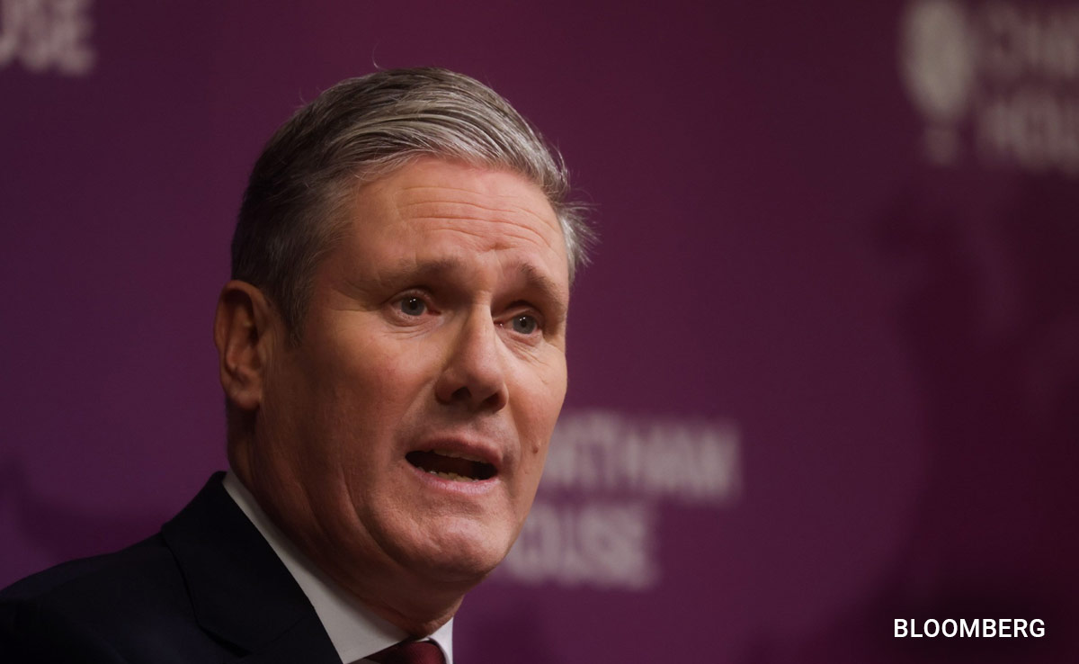 UK PM To Meet Cops Over Stabbing Attack As Protesters Chant “Save Our Kids”