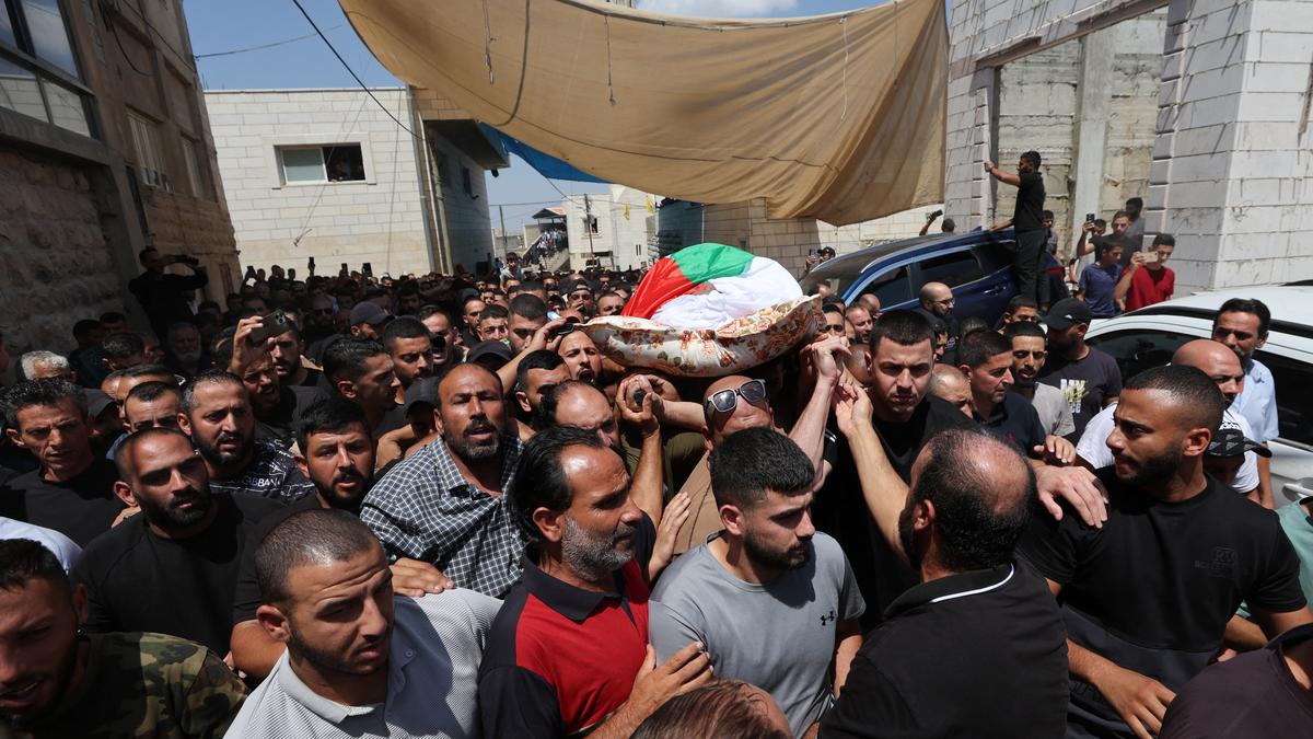 Israel air strike kills three Palestinians in West Bank raid