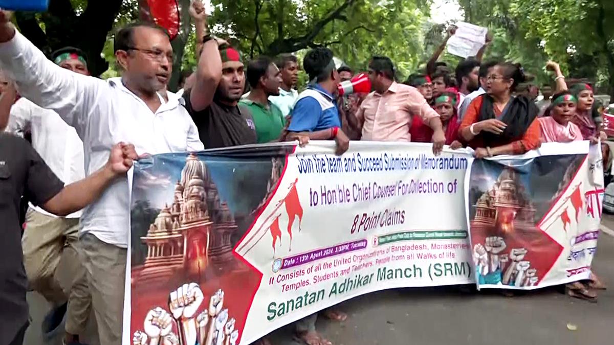 Bangladesh’s interim govt. vows to take swift action against people attacking minorities