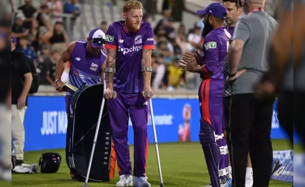 Ben Stokes Suffers Major Injury, Carried Off The Pitch By Teammate – Watch