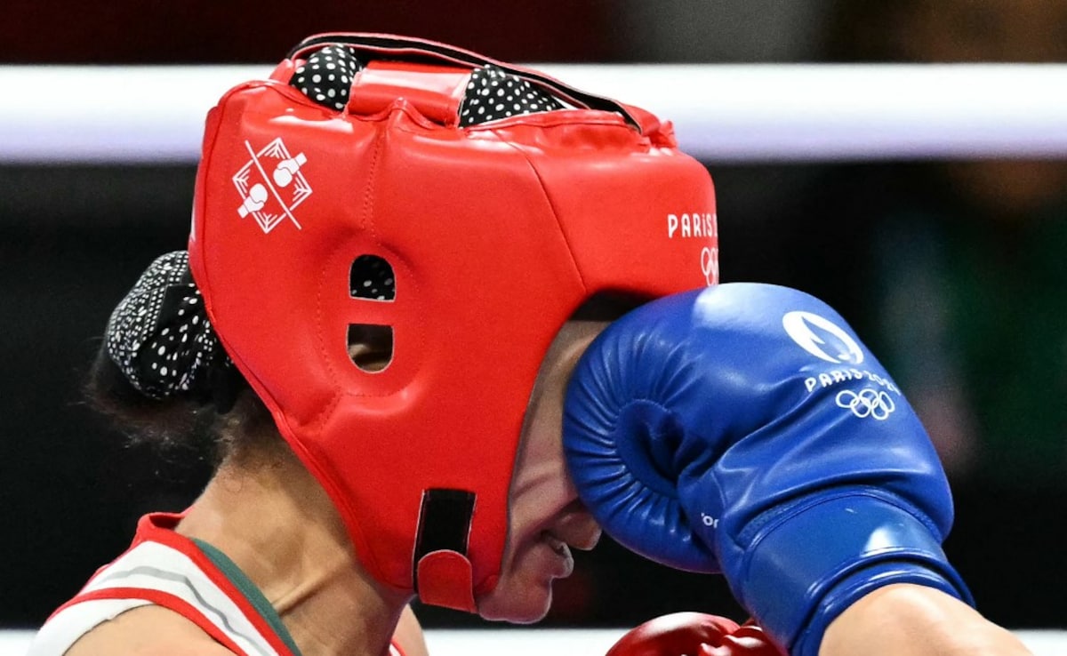 “She Has Lost Nine Times”: Ex-Boxing World Champion Amy Broadhurst Defends Imane Khelif