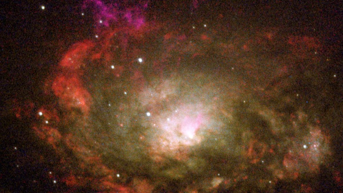 IIA researchers find evidence of interaction between a radio jet and interstellar gas