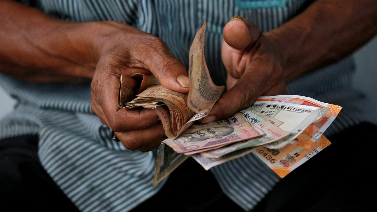 Rupee sees range-bound trade in morning session