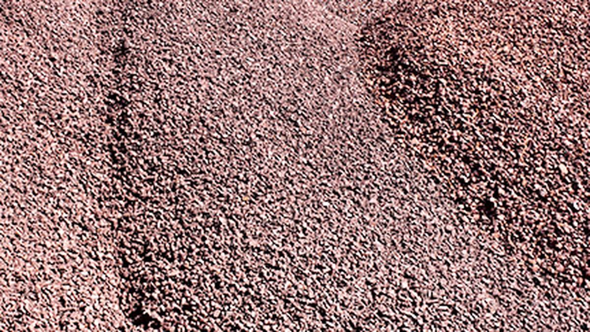 August NMDC iron ore output, sales slide