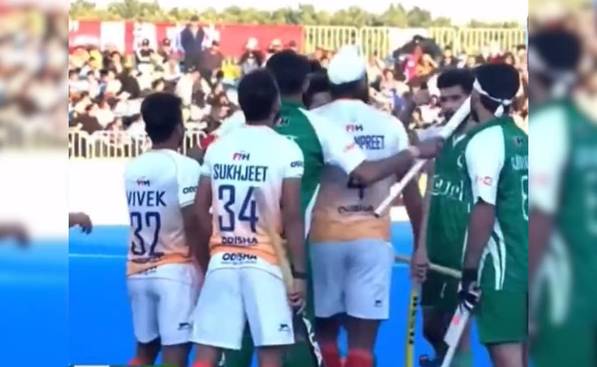 India, Pakistan Players Clash On Field As Asian Champions Trophy Match Heats Up. Watch