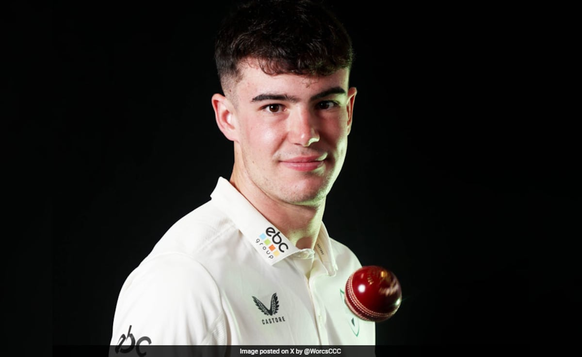 County Club Worcestershire Retire Number 33 Shirt In Honour Of Josh Baker After Tragic Death