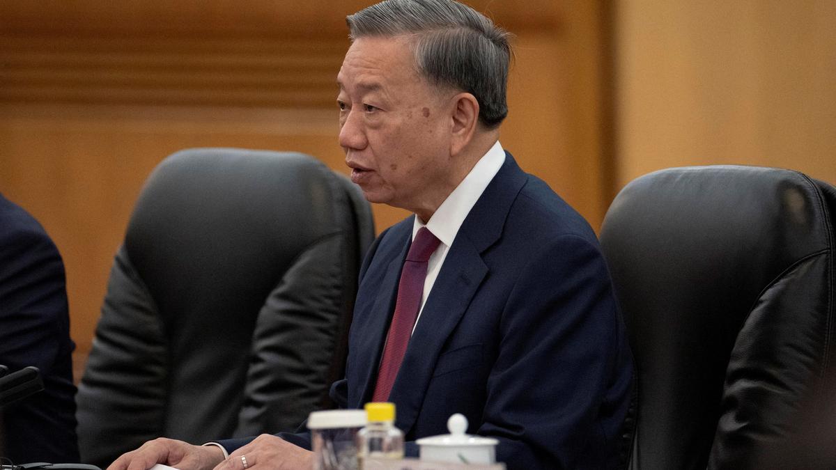 Vietnam to free nearly 3,800 prisoners in amnesty