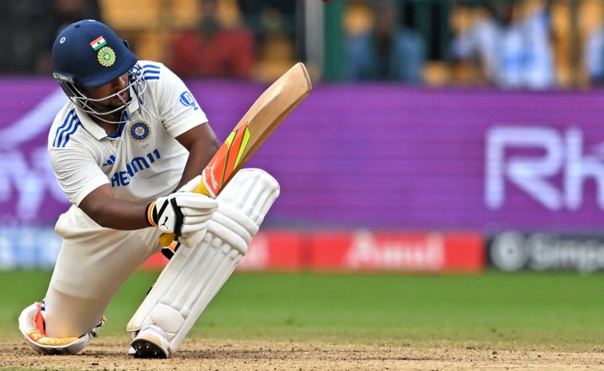 “2024 Version Of Javed Miandad”: Sarfaraz Khan Given Unique Praise By Sanjay Manjrekar During 1st Test