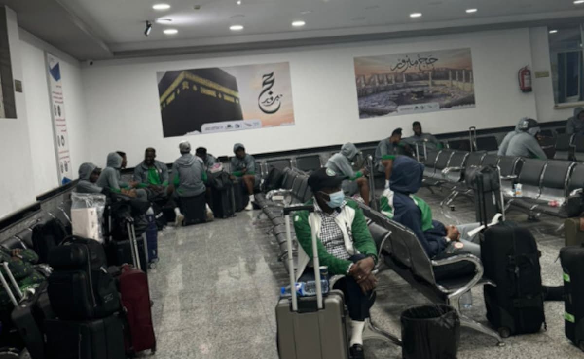 “Inhumane Treatment”: Stranded In Airport For 20 Hours, Nigeria Football Team Boycott AFCON Qualifier vs Libya