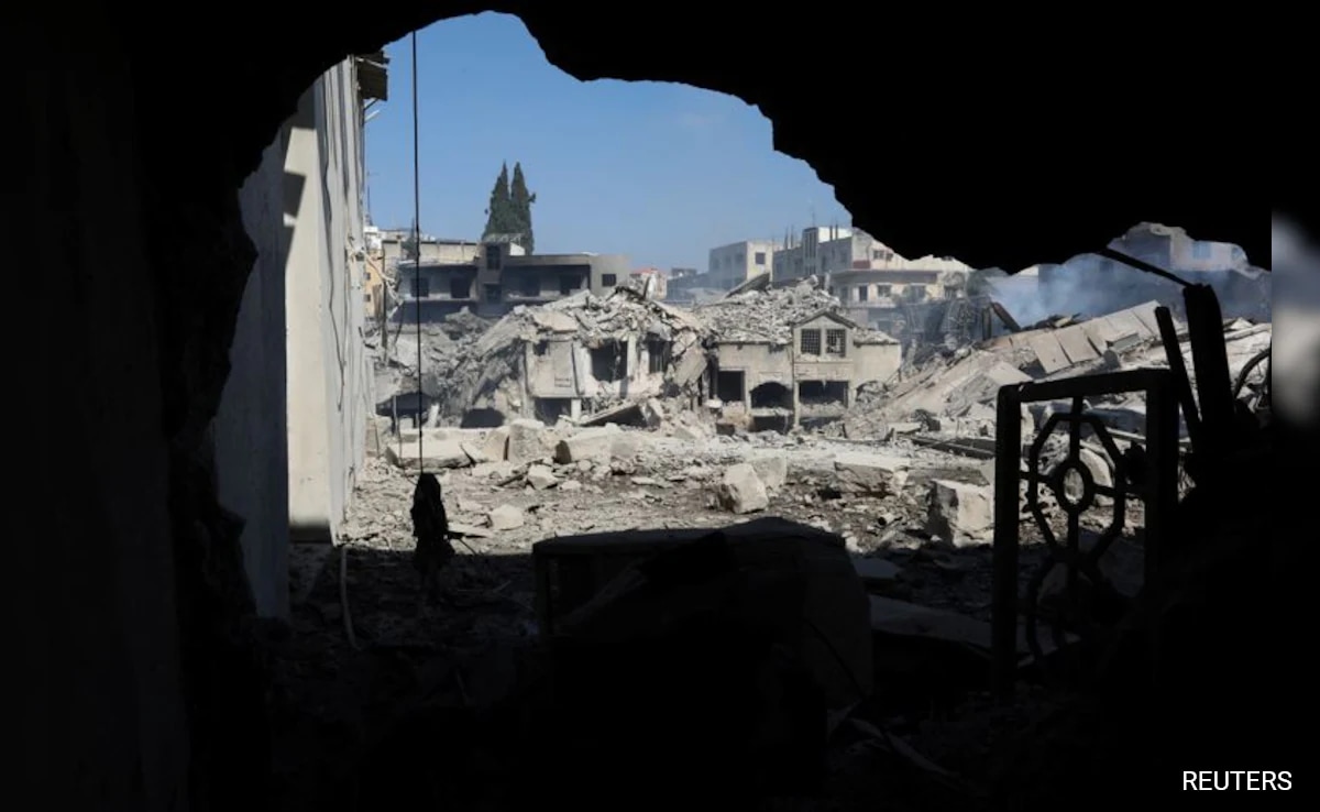 UN Says Israeli Tanks Burst Into Peacekeeper Base, Israel Gives Different Account