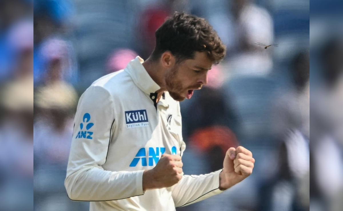 Mitchell Santner Takes Career-Best 7-Fer, New Zealand Stretch Lead Over India To 301 In India vs New Zealand 2nd Test