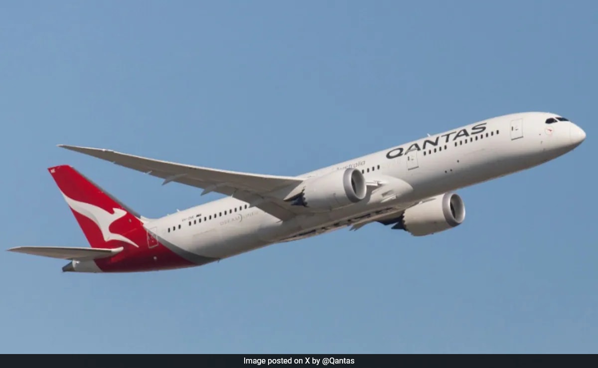 Qantas Flight Plays Adult Film Due To Technical Error, Apologises Later
