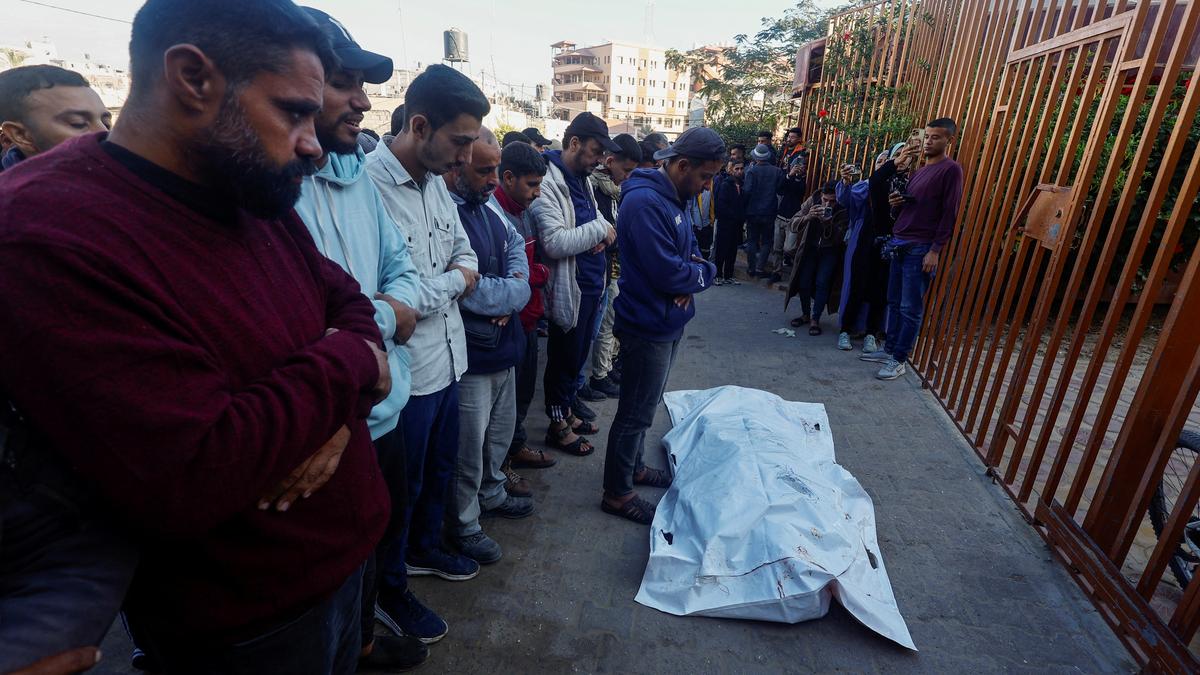 Aid groups say Israel misses U.S. deadline to boost humanitarian help for Gaza