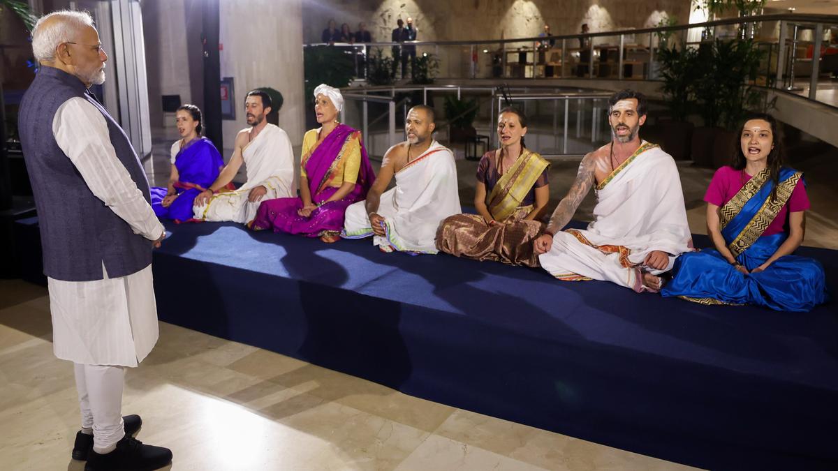 Indian community welcomes Modi with Sanskrit chants in Brazil