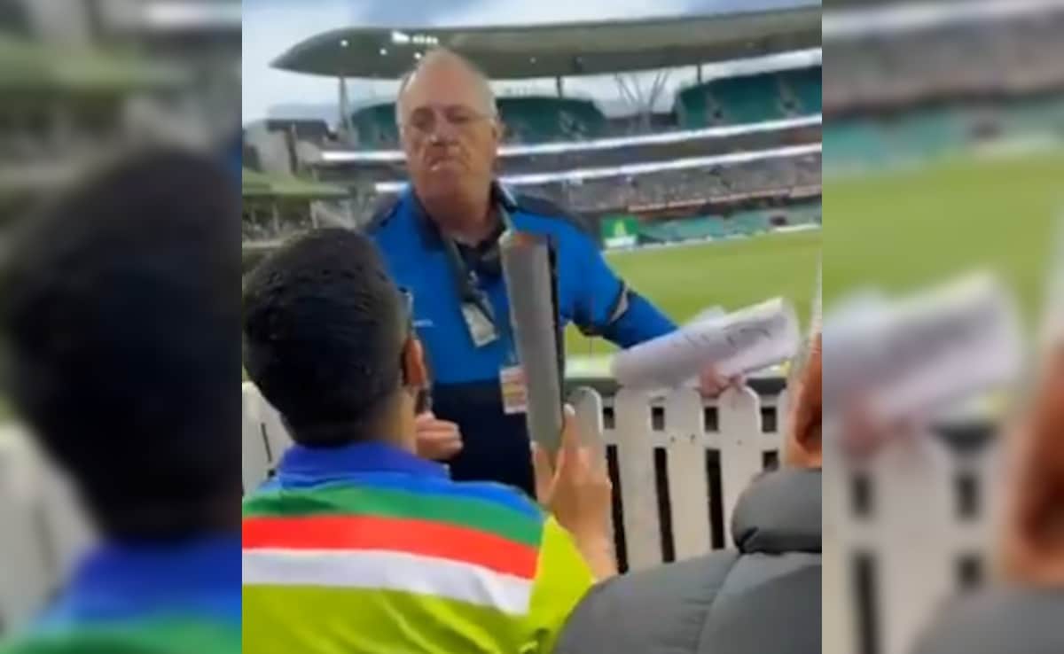 “Surrender Or Go Home”: Pakistan Fan With Imran Khan Poster Threatened By Australian Steward