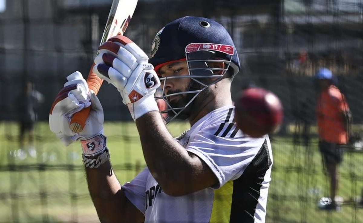 Rishabh Pant Hit On Body, Virat Kohli Tested In Nets As India Train Behind Black Cloth