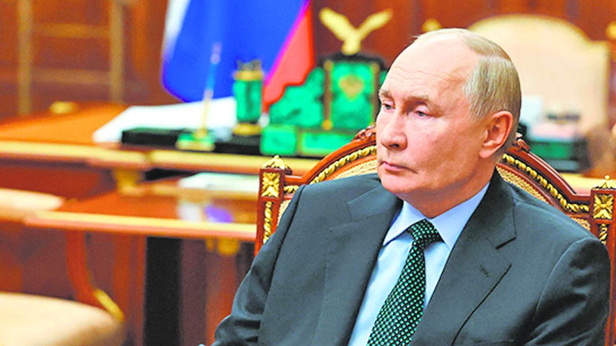 Putin issues warning to U.S. with new nuclear doctrine