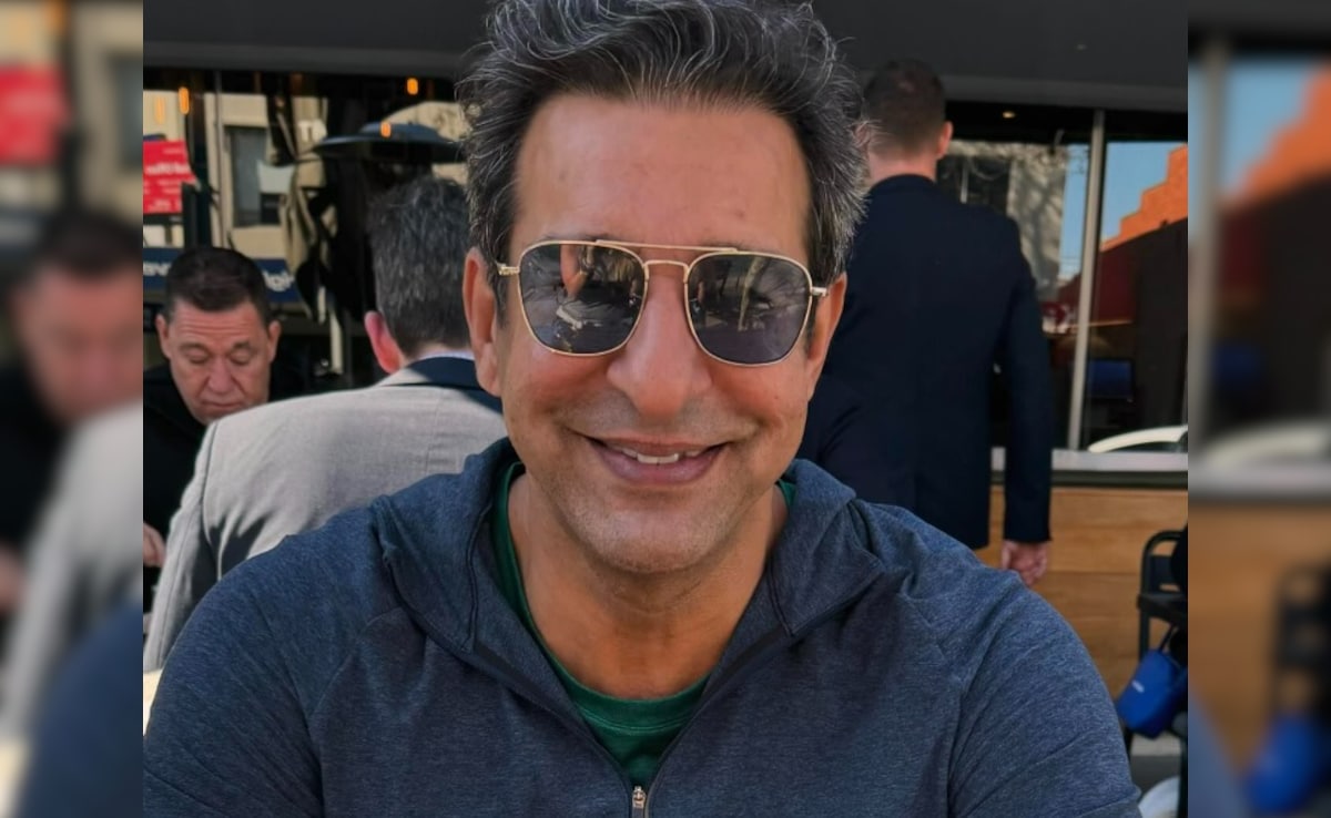 “1000 AUD For Cat’s Haircut”: Wasim Akram’s Hilarious Story Leaves Fellow Commentators In Splits