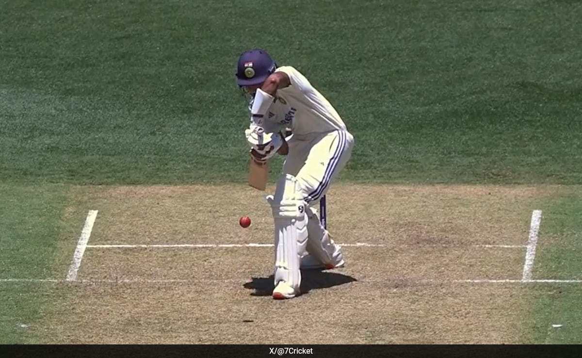 “A Joke, Ridiculous”: KL Rahul’s Controversial Dismissal In Perth Test Breaks Internet