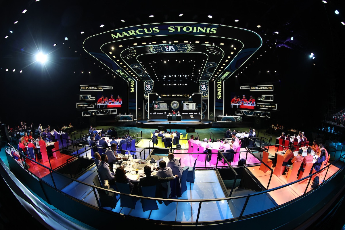 Web server received an invalid response while acting as a gateway or proxy server.