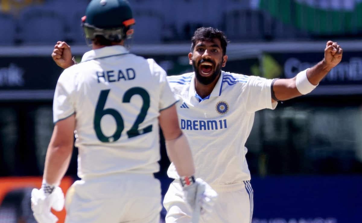 “Played Only 34% Matches”: Sanjay Manjrekar Reveals Stunning Jasprit Bumrah Statistics
