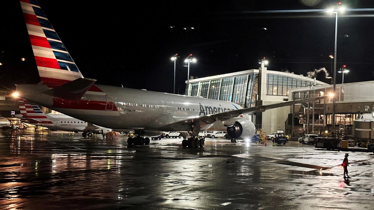American Airlines grounds all U.S. flights due to ‘technical issue’